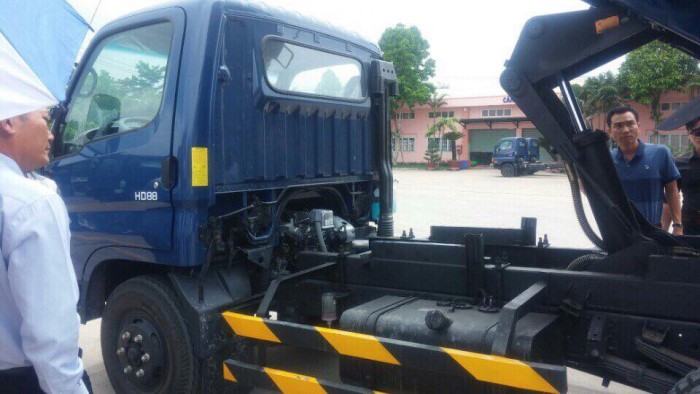 Xe Ben Hyundai DOTHANH HD88 Thùng 4 Khối. Tải trọng 4.700 kg.Tổng tải trọng : 8.440 kg
