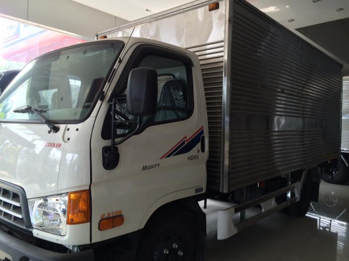 Xe tải Hyundai HD65 - 2.5 Tấn lưu thông thành phố