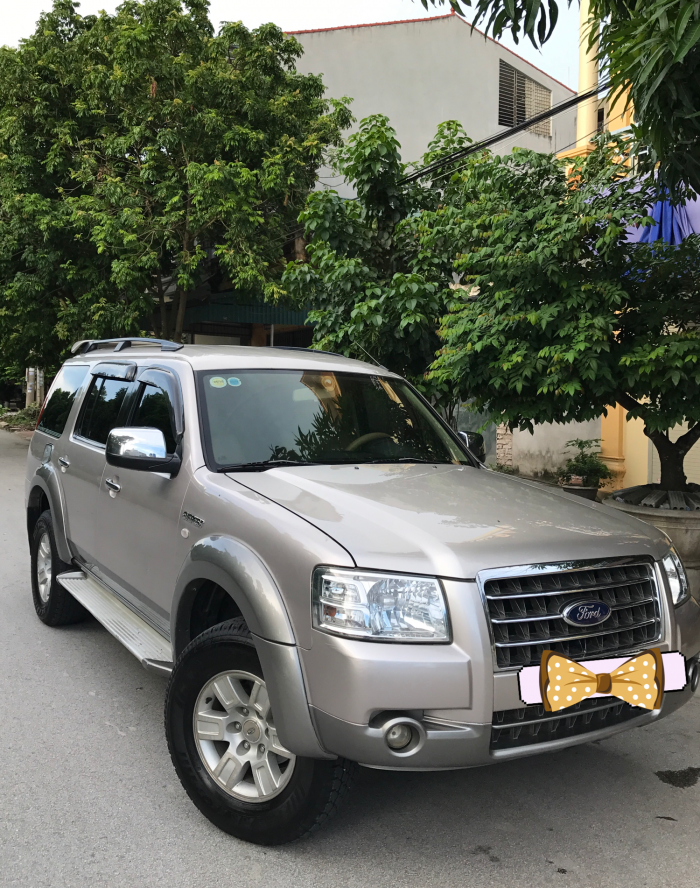 Bán ô tô Ford Everes