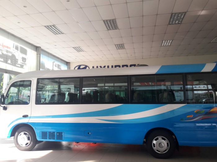 Xe khách County 29 chỗ - Giao xe trong vòng 5 ngày - Hotline: 0931777073 (24/24)