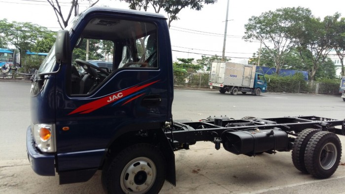 Bán xe tải Jac 4 tấn 9 cn isuzu hỗ trợ trả góp 90%