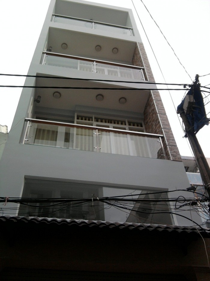 Bán nhà Phạm Ngọc Thạch, P6, DT 6x14m, 4 tầng, giá 15 tỷ.