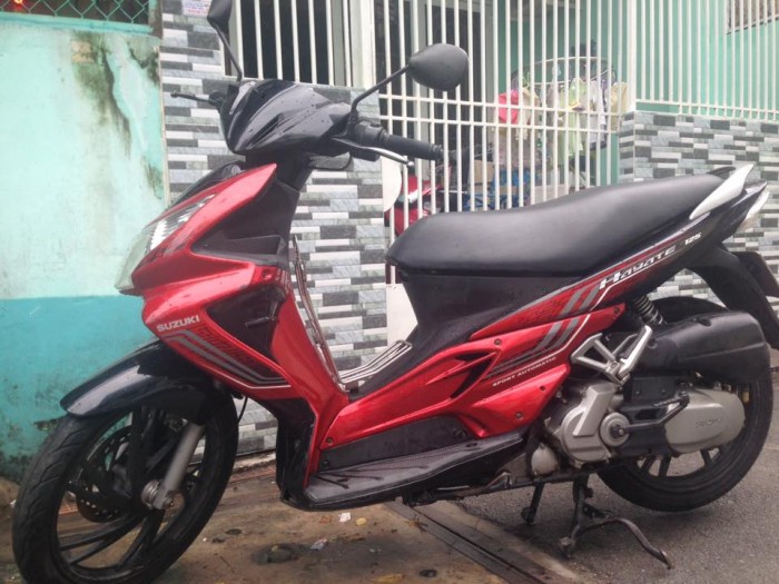 suzuki hayate phiên bản đặc biệt đỏ đen