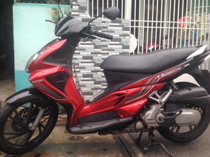 suzuki hayate phiên bản đặc biệt đỏ đen