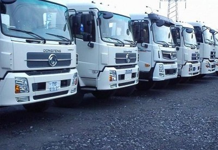 Xe tải Dongfeng YC310 3 chân màu trắng 2017 mới 100% - hỗ trợ trả góp 90%