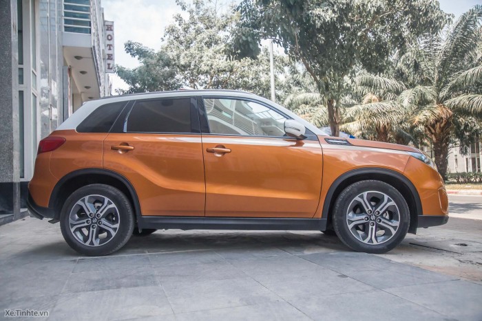 Bán xe suzuki Vitara 2017 mới 100%,Hỗ trợ trả góp với lãi suất thấp tại miền bắc.