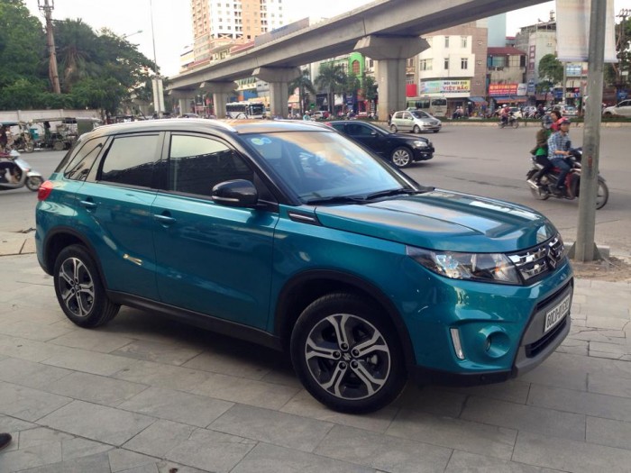 Bán xe suzuki Vitara 2017 mới 100%,Hỗ trợ trả góp với lãi suất thấp tại miền bắc.