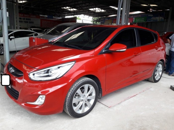 Hyundai Accent Hatchback 2015 1.5AT màu đỏ bstp