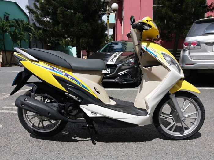 Kymco Candy Hi 50 Mẫu Mới Lưu Thông Không Bằng Lái Mới Đẹp Long Lanh