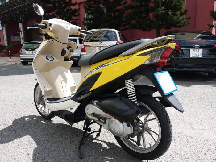 Kymco Candy Hi 50 Mẫu Mới Lưu Thông Không Bằng Lái Mới Đẹp Long Lanh