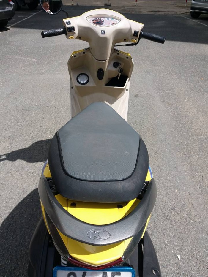 Kymco Candy Hi 50 Mẫu Mới Lưu Thông Không Bằng Lái Mới Đẹp Long Lanh