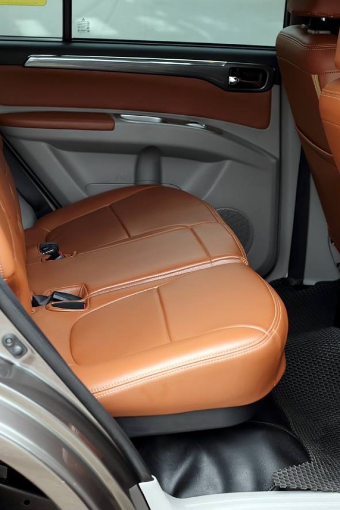 Bán Mitsubishi Pajero Sport máy diesel số sàn bản full