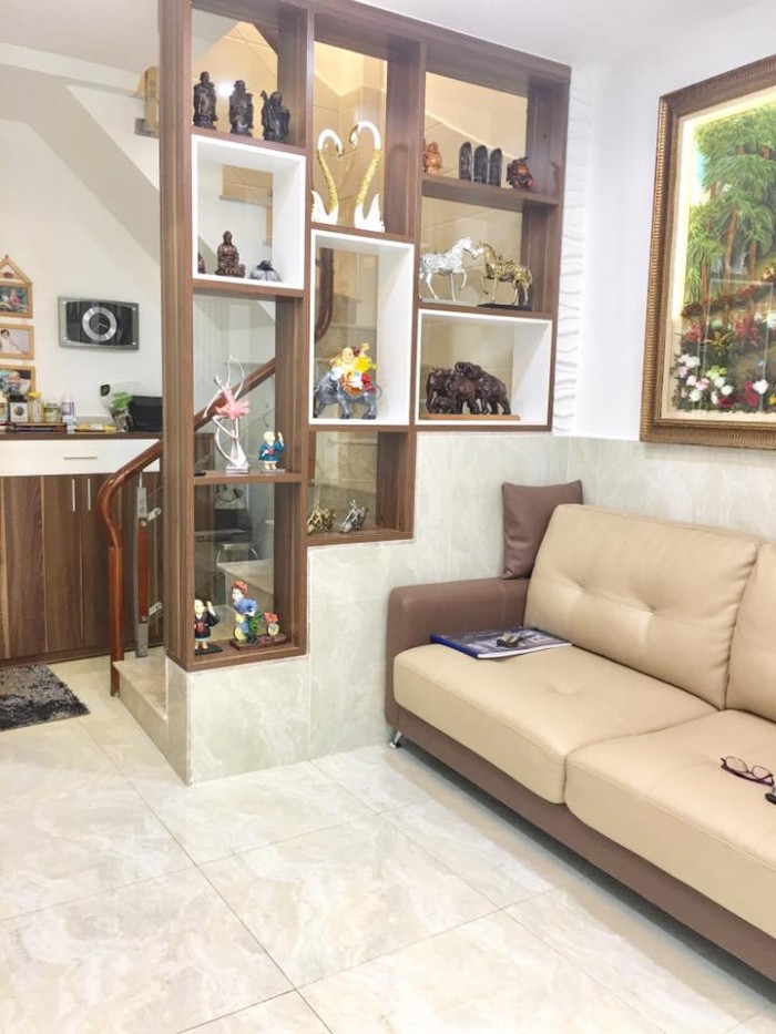 Nhà Nguyễn Trãi, 50m2, 4 lầu 5PN cho người nước ngoài thuê