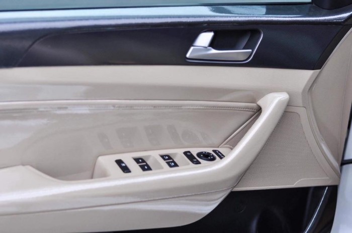 Bán Hyundai Sonanta nhập HQ 2015, màu TRẮNG cục đẹp