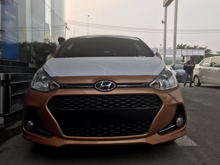 Hyundai i10 giá thấp hơn 50tr so với phiên bản cũ.