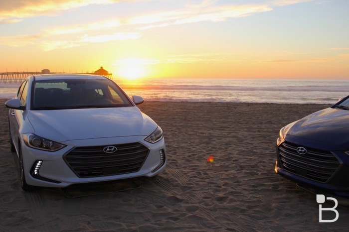 Còn chờ gì nữa Elantra số tự động bằng giá số sàn.