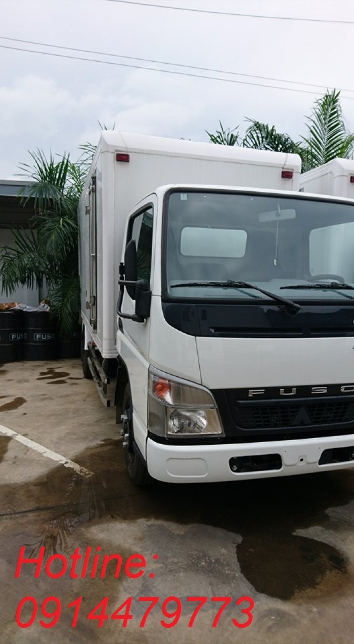 Fuso Canter 4.7 thùng kín, đóng thùng sẵn giao xe ngay, tháng 7 khuyến mãi thùng xe + hỗ trợ đăng kí xe nhanh chóng