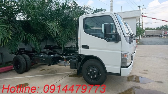 Fuso Canter 4.7 thùng kín, đóng thùng sẵn giao xe ngay, tháng 7 khuyến mãi thùng xe + hỗ trợ đăng kí xe nhanh chóng