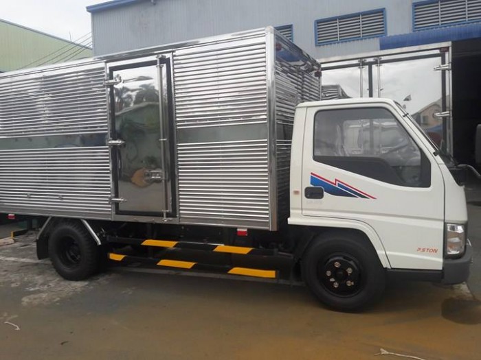GIÁ CẠNH TRANH ĐẢM BẢO RẺ NHẤT - XE IZ49 2,4 TẤN