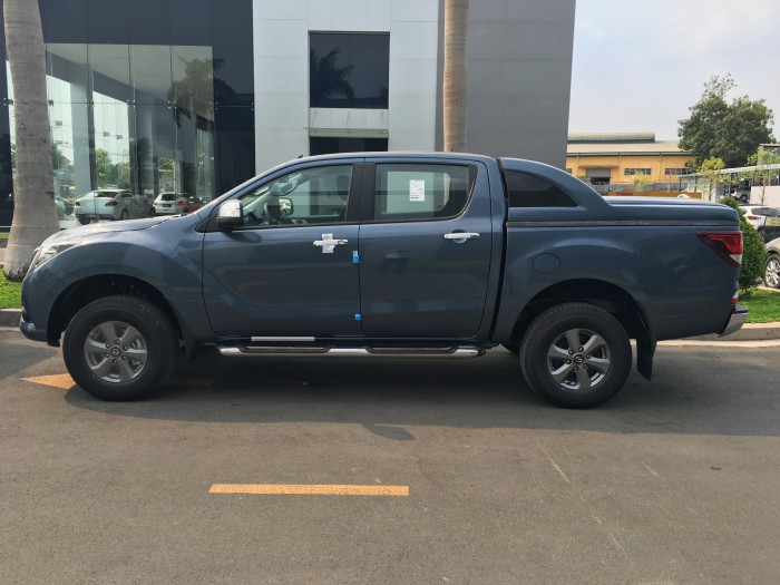 Mazda BT-50 mới 2017 đủ màu nhập khẩu Thái Lan