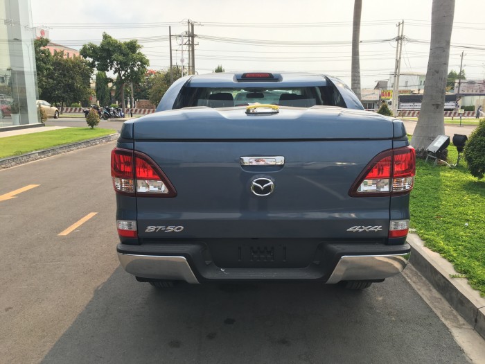 Mazda BT-50 mới 2017 đủ màu nhập khẩu Thái Lan