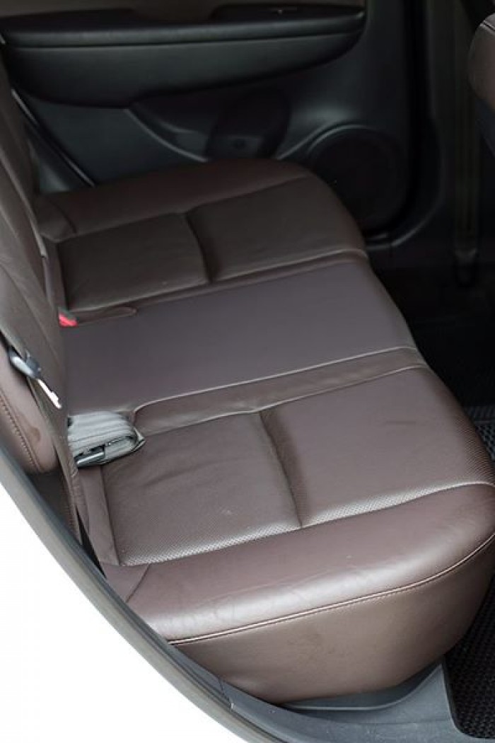 Bán Hyundai i30 CW nhập HQ bản FULL options màu trắng tinh