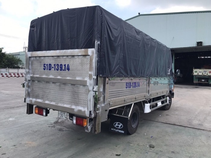 xe tải HD99 chở gia súc