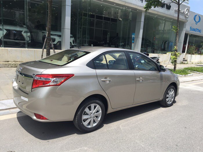 Bán Toyota vios 2017 G giảm giá sâu màu vàng cát