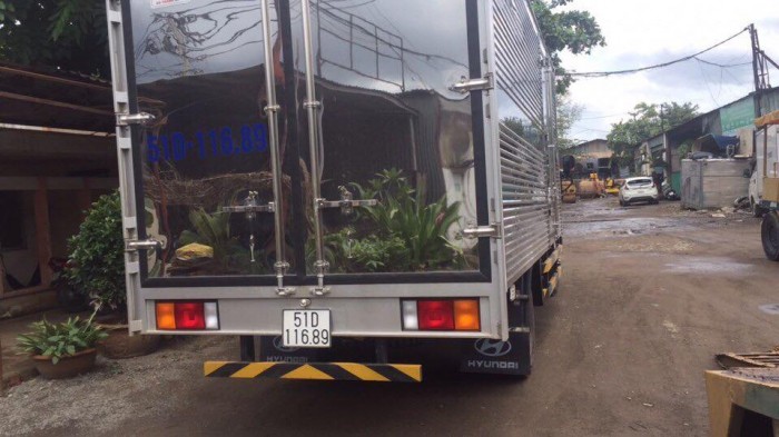 Hyundai HD 99 đô thành 2017 thùng kín