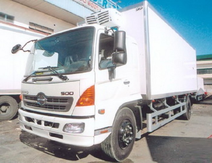 Xe tải đông lạnh hino FG8JPSB 9,4 tấn thùng lamberet mới 10%