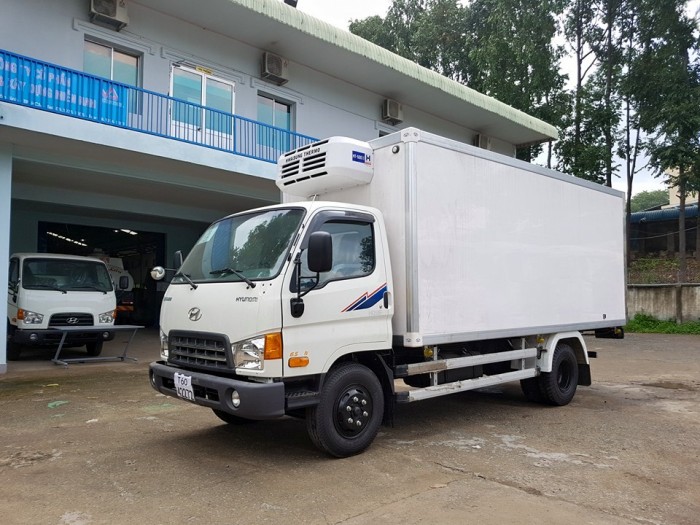 Xe tải Hyundai HD99 thùng đông lạnh tải trọng 6,5 tấn