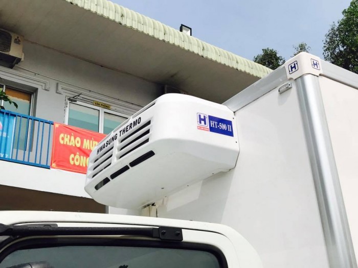 Xe tải isuzu NQR75L thùng đông lạnh mới sản xuất 2017