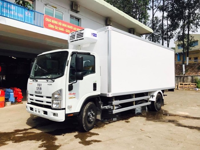 Xe tải isuzu NQR75L thùng đông lạnh mới sản xuất 2017