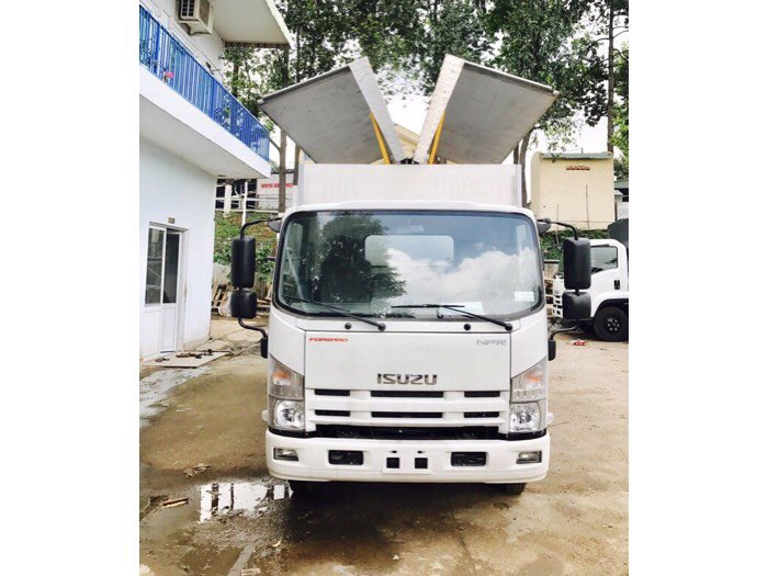 Xe isuzu 3,95 tấn thùng kín cánh dơi, xe chuyên dùng các loại