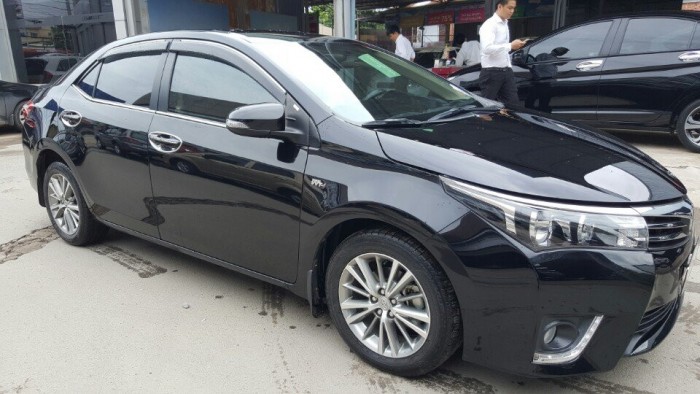 Toyota Corolla Altis 1.8MT, 2016, màu đen