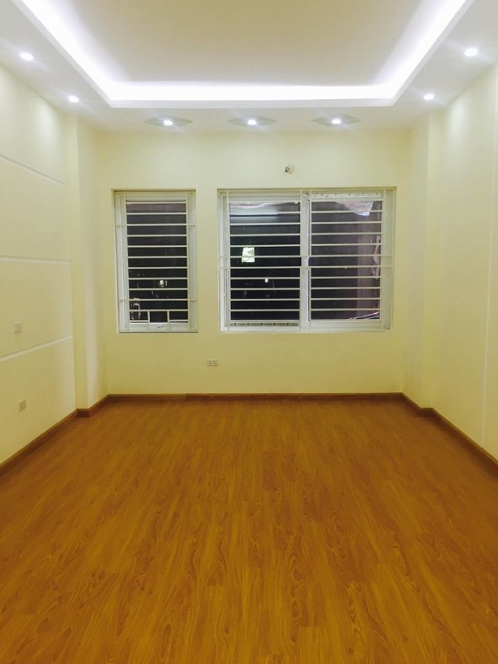 Bán nhà phố Thái Thịnh, Đống Đa, 52m2 x 3tầng, ô tô đỗ cửa.