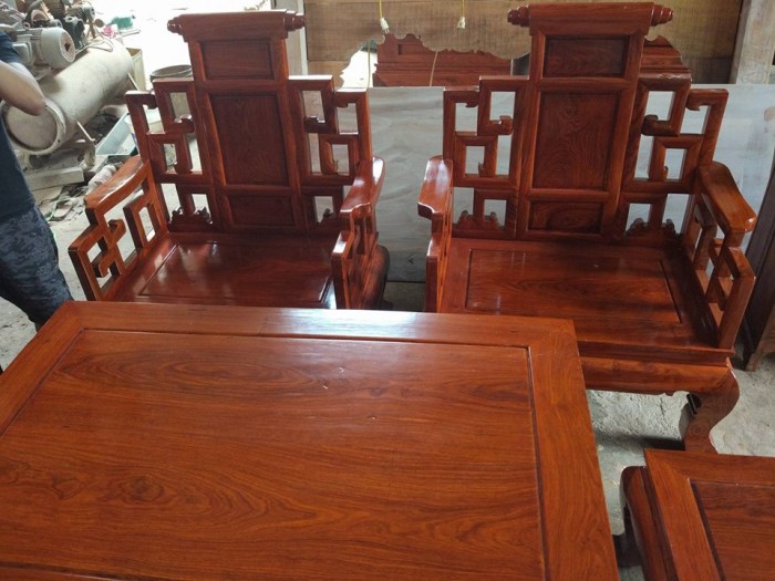 Bộ bàn ghế phòng khách kiểu sơn thủy gỗ hương đá9