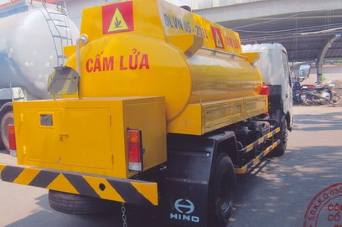 Xe Bồn Xirtec Hino Xzu720 Chở Dầu Diezel 4 Khối Mới