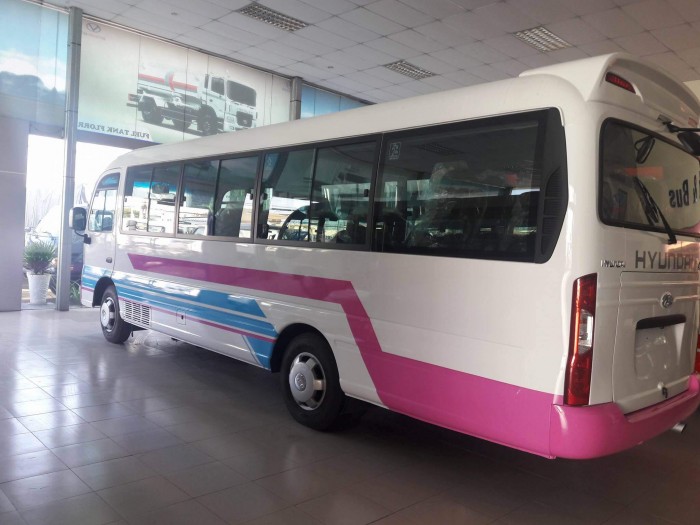 Xe khách Hyundai County 29 chỗ - Giao xe trong vòng 5 ngày - Hotline: 0931777073 (24/24)