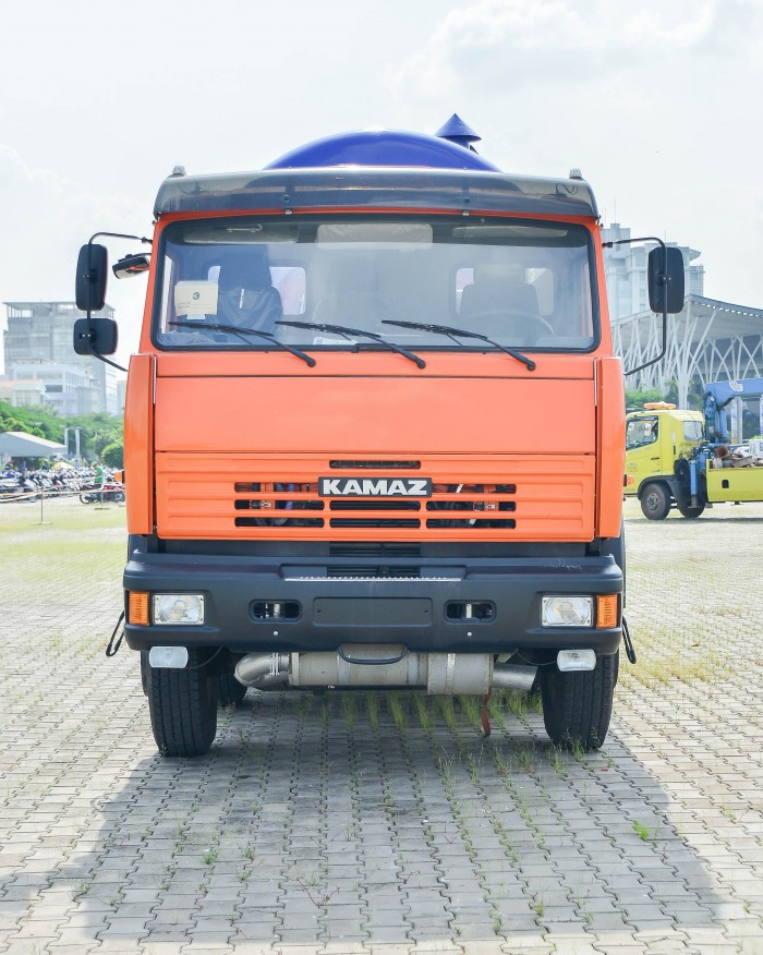 Xe nhựa đường Kamaz 4 giò / Bán xe nhựa đường Kamaz 17m3