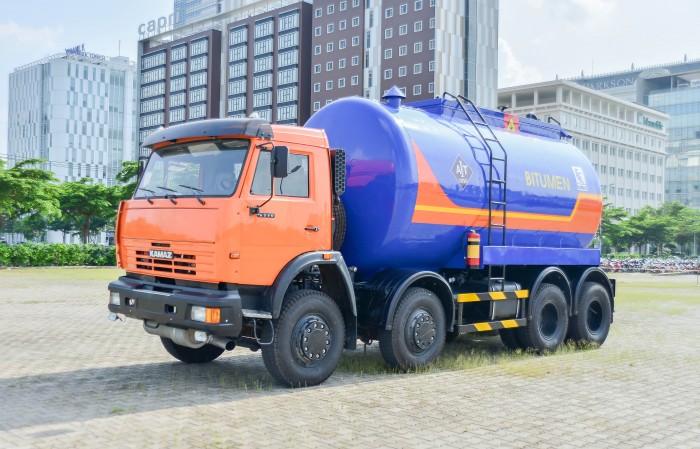 Xe nhựa đường Kamaz 4 giò / Bán xe nhựa đường Kamaz 17m3