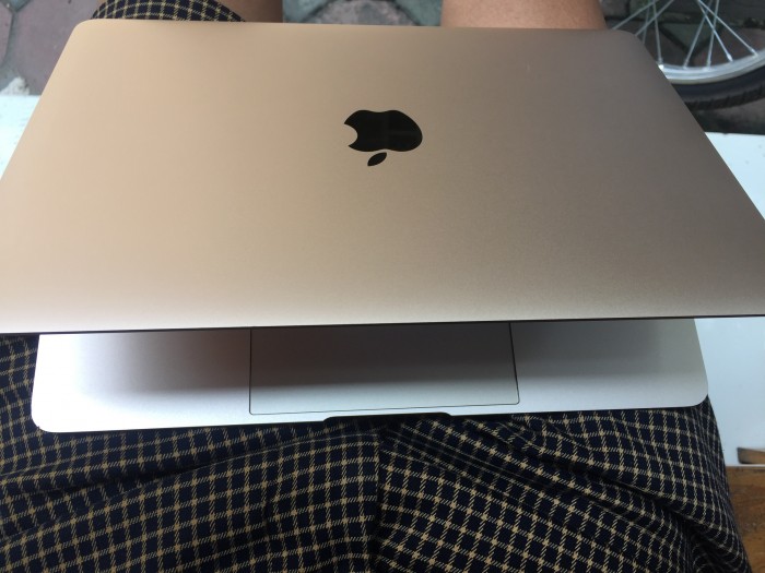 Bán Macbook Gold (Retina , 12-Inch,early 2015) Like New !!!4