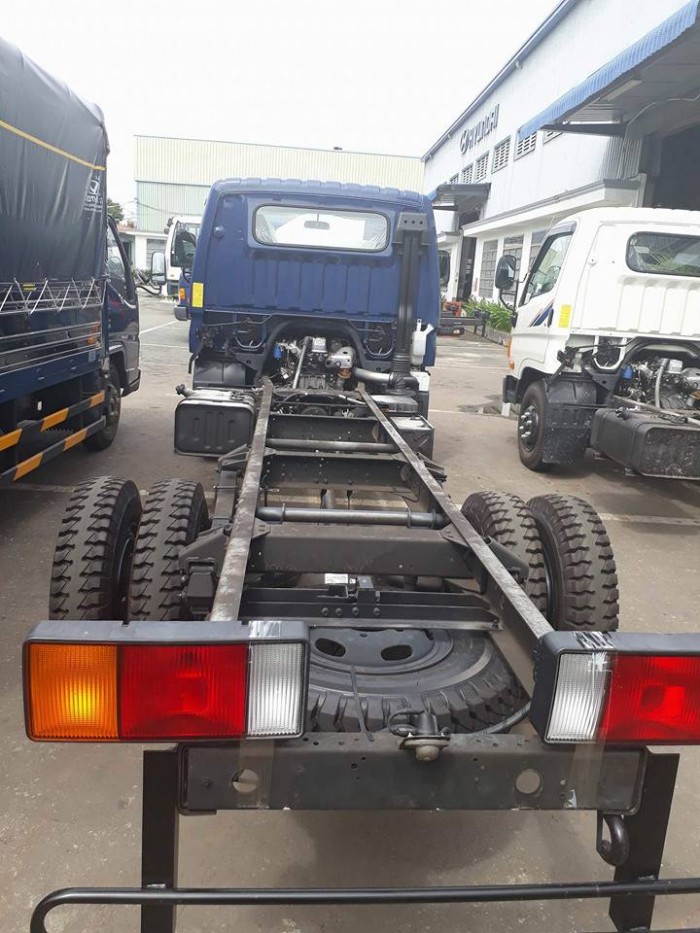 Xe Hyundai Hd65 Ưu Thế Vượt Trội 4990Kg Là Thế Mạnh Lưu Thông Nội Thành Phố.