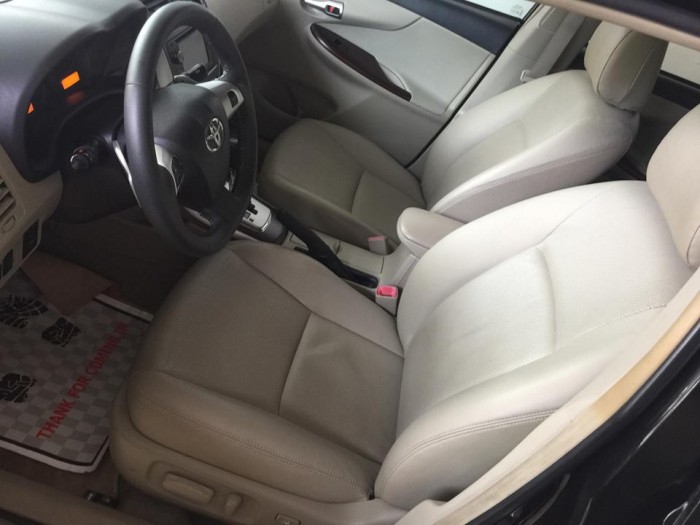 Toyota Corolla Altis 2.0V 2011