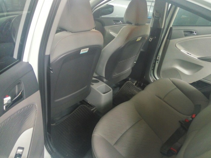 Hyundai Accent 1.4AT, 2014, màu trắng, biển SG, Xe nhập