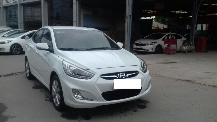 Hyundai Accent 1.4AT, 2014, màu trắng, biển SG, Xe nhập