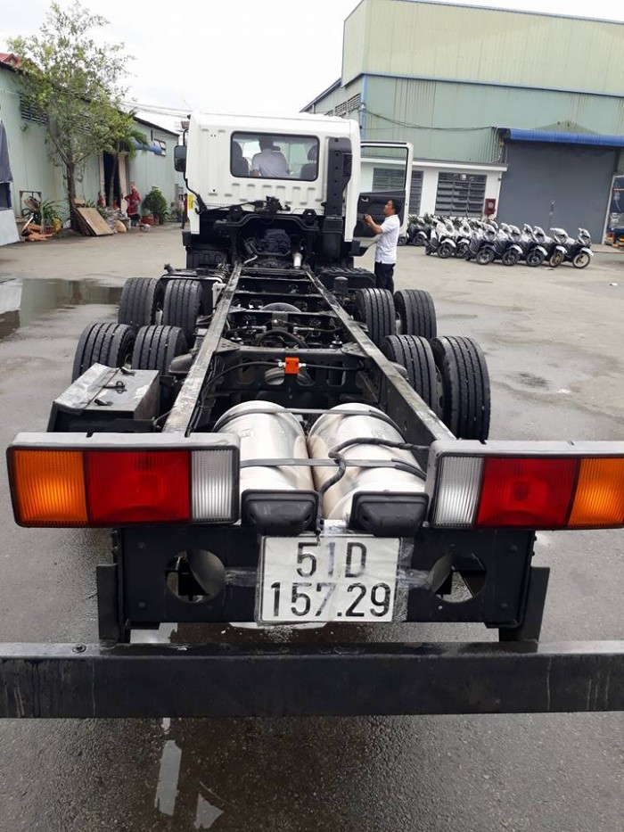 Xe Hyundai Đô Thành Nhập Khẩu Ca Bin Sắt Xi Và Thùng Tiêu Chuẩn .9990Kg Tổng Trọng Lượng