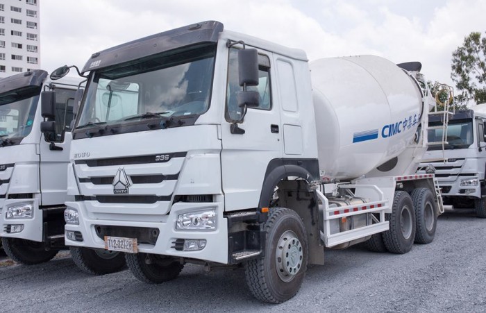 Xe trộn bê tông Howo - xe nhập khẩu