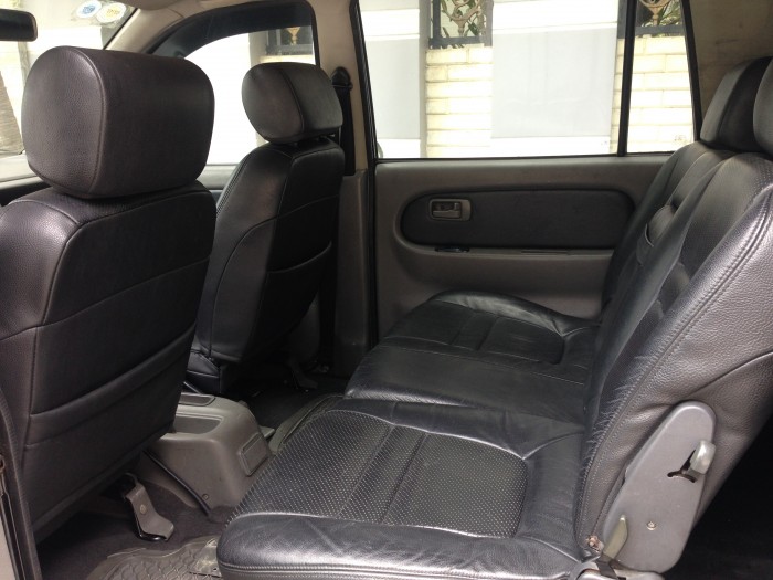 Cần bán xe Isuzu Hi lander 2006 tự động máy dầu nhà đi giữ cần thận