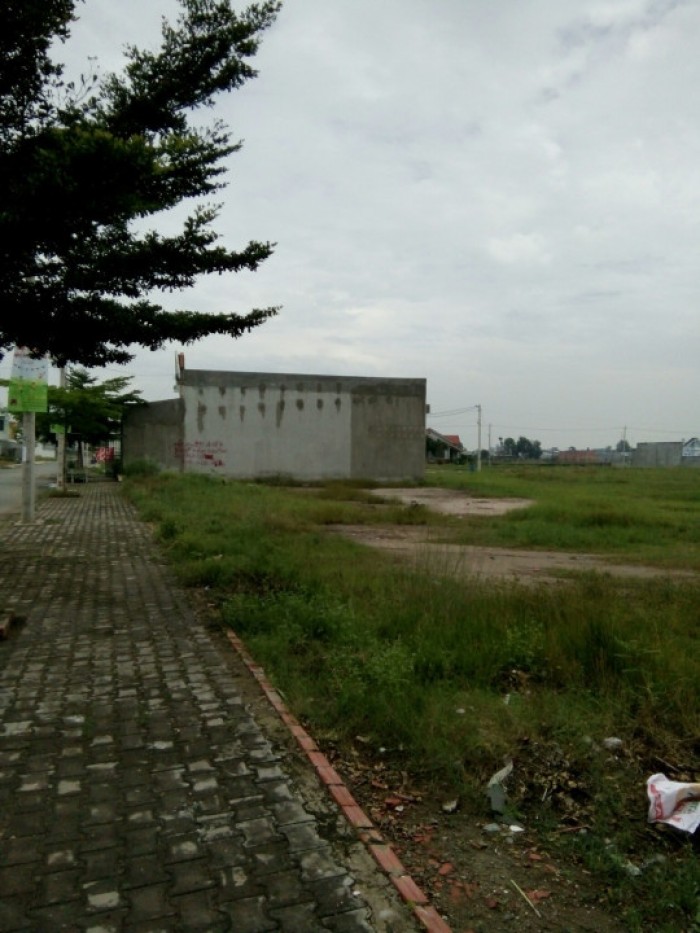 Cần bán đất đô thị, gần trung tâm thị trấn Hóc Môn
